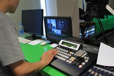 帮帮天通摄像录像制作服务社——专业供应上海影视洋铭4路SDI切换台出租及摄像制作服务